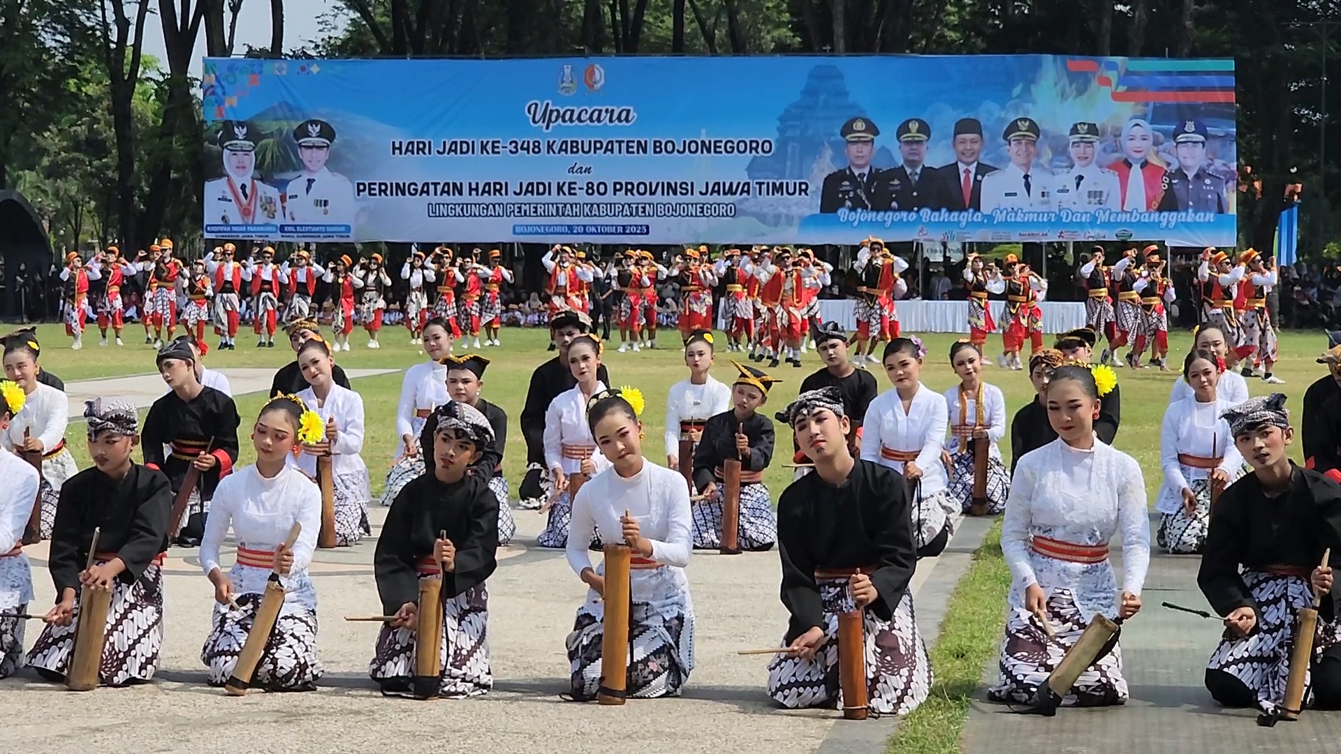 Tarian Kolosal dan Senam Pramuka Semarakkan Puncak HJB ke-348