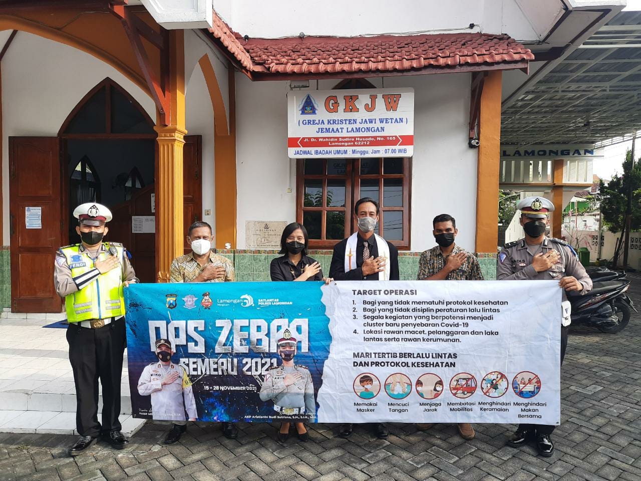 Tingkatkan Sosialisasi Ops Zebra Semeru 2021, Unit Kamsel Mengunjungi tempat Ibadah