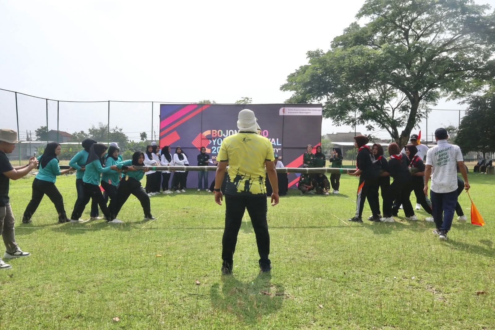 Kemeriahan Hari Pertama Bojonegoro Youth Festival (BYF) 2025, Tim Adu Kuat Bertanding Olahraga Dagon