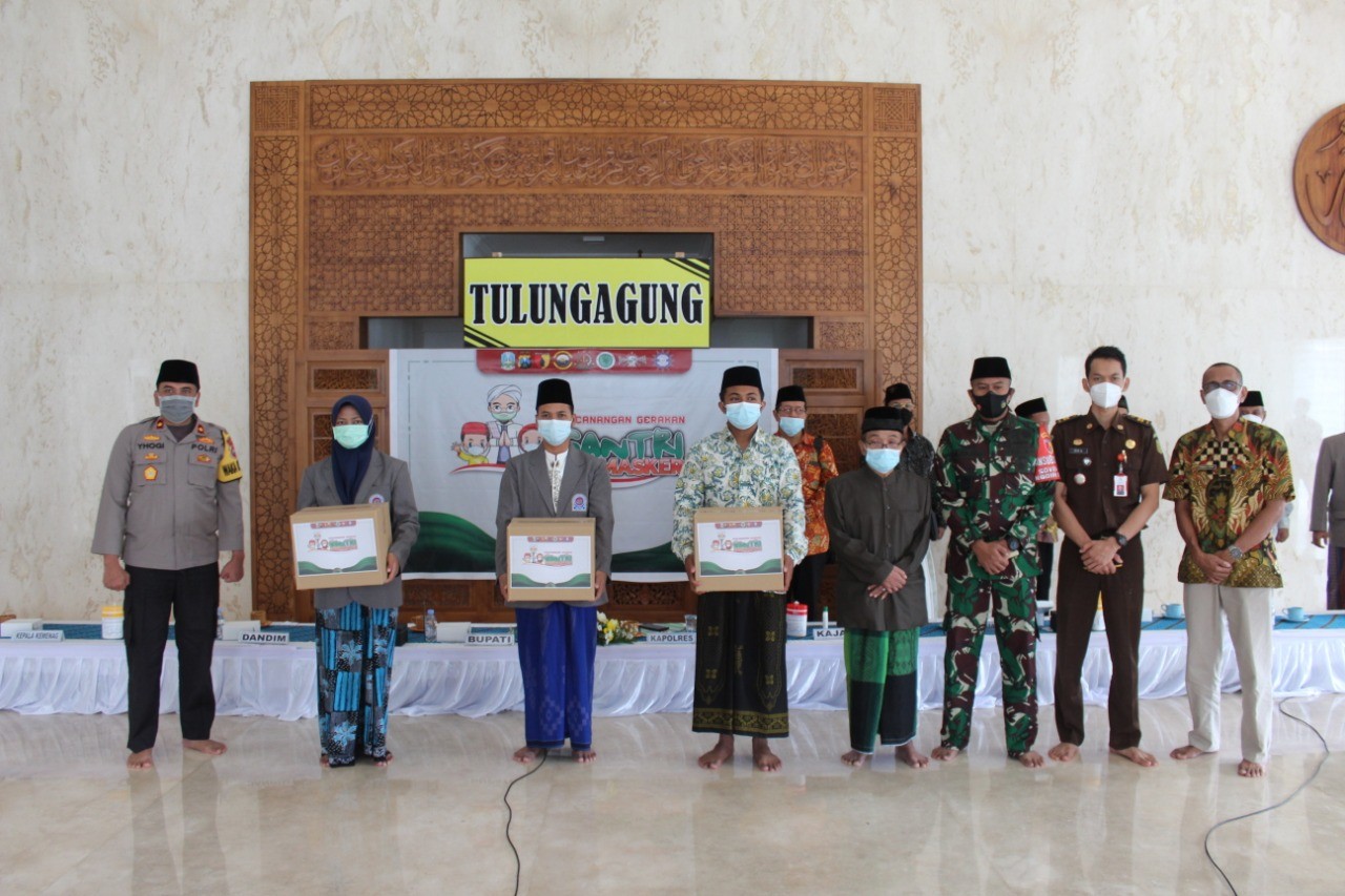 Polres Tulungagung Mengikuti Acara Virtual Pencanangan Gerakan Santri Bermasker oleh Polda Jatim