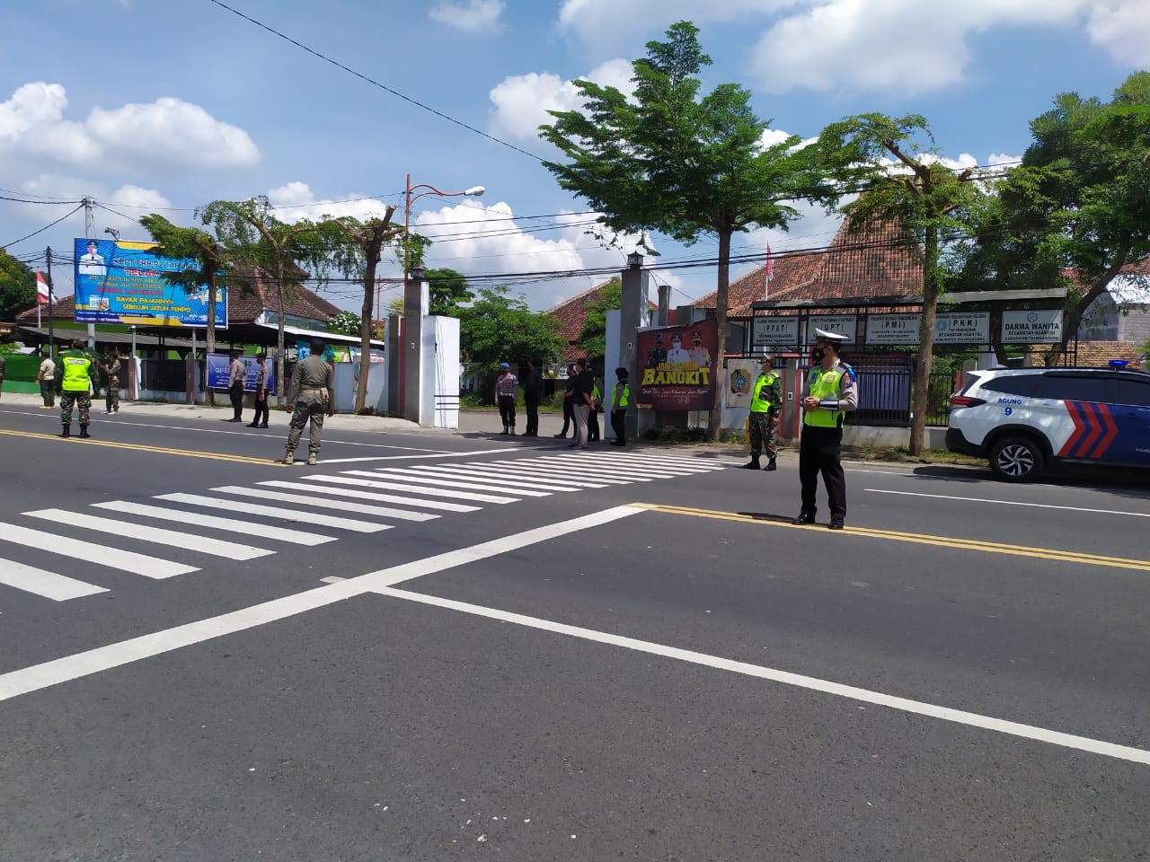 Satgas Covid 19 Tulungagung Menjaring 3 Pelanggar Dalam Ops Yustisi Depan Kecamatan Ngantru