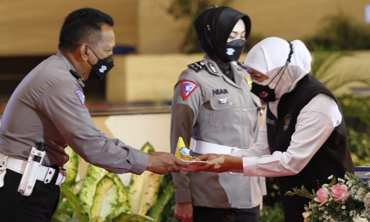 Gubernur Jatim Apresiasi Polantas Pendongeng dari Polres Bojonegoro