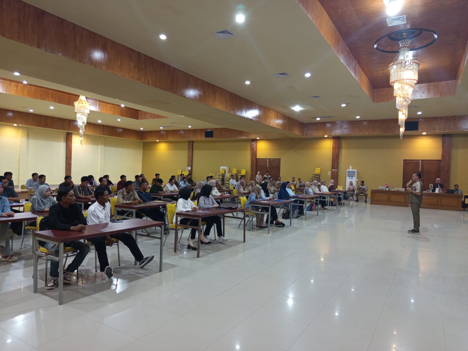 50 Muda-mudi Berebut Jadi Pegawai PDAM Bojonegoro