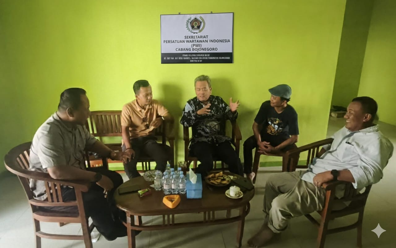 Budiono Silaturahmi ke PWI Bojonegoro, Perkuat Kemitraan dengan Pers