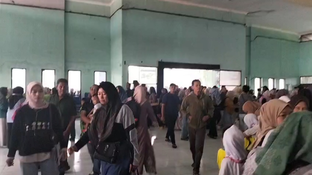 Olimpiade Matematika di Gedung Serbaguna Bojonegoro Ricuh