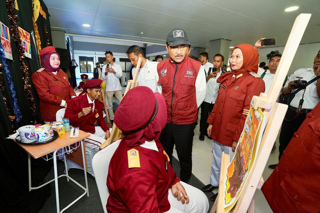 Gus Ipul Kunjungi SRMA 36 Bojonegoro, Orang Tua Ungkap Perubahan Siswa Sekolah Rakyat