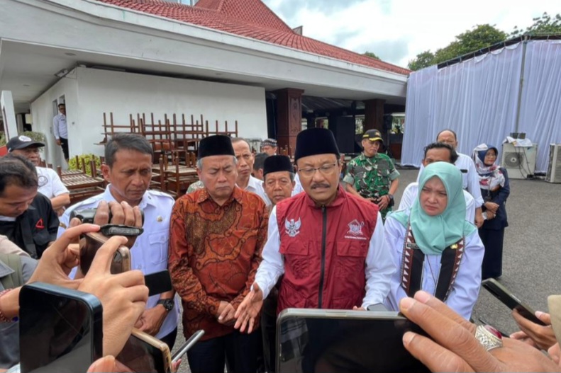 Mensos Sebut Stiker Keluarga Miskin Efektif untuk Verifikasi Data