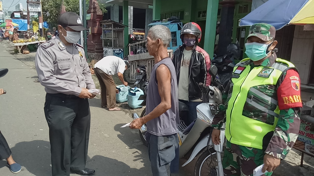 Satgas Covid19 Kecamatan Sendang Tak Bosan Ingatkan Untuk Patuh Prokes 