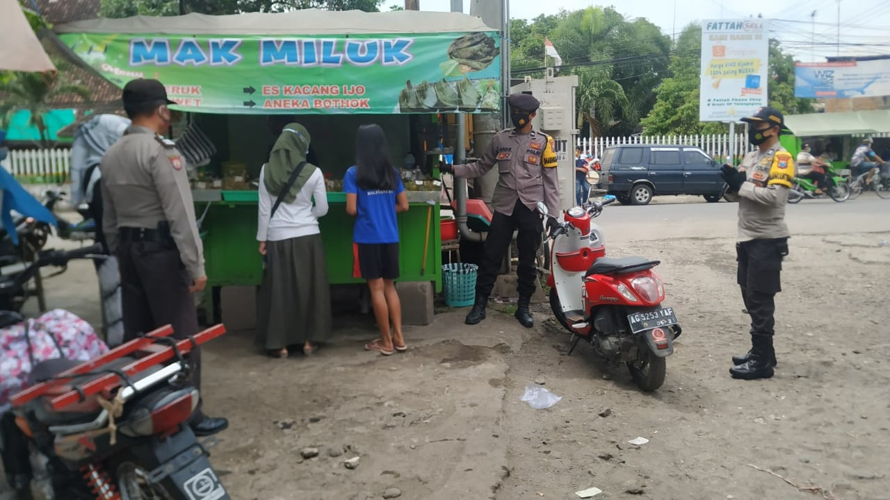 Upaya Pendisiplinan Protokol Kesehatan Oleh Personil Polsek Bandung