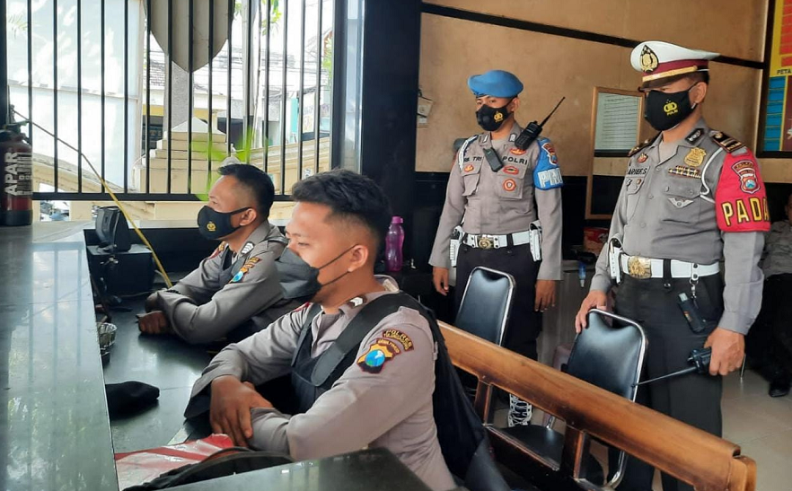 Manfaatkan Handy Talky (HT), Kapolres Tulungagung Beri Arahan ke Jajaran 