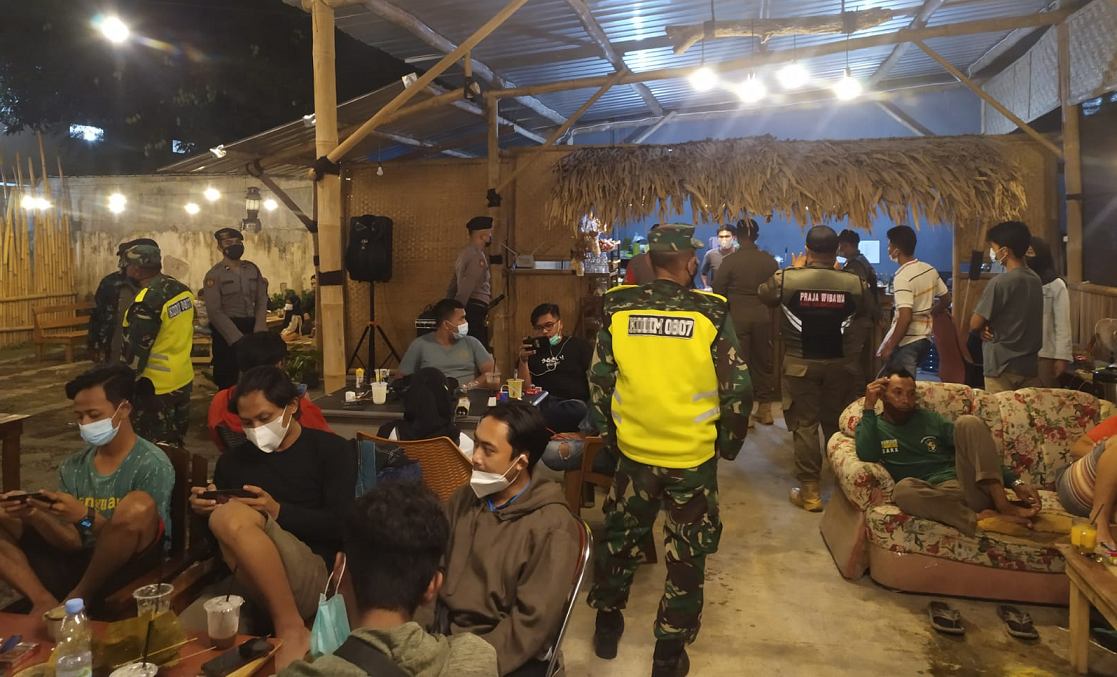 Tim Gabungan Polres Tulungagung dan Satgas Covid 19 Menggelar Patroli Skala Besar Guna Pendisiplinan