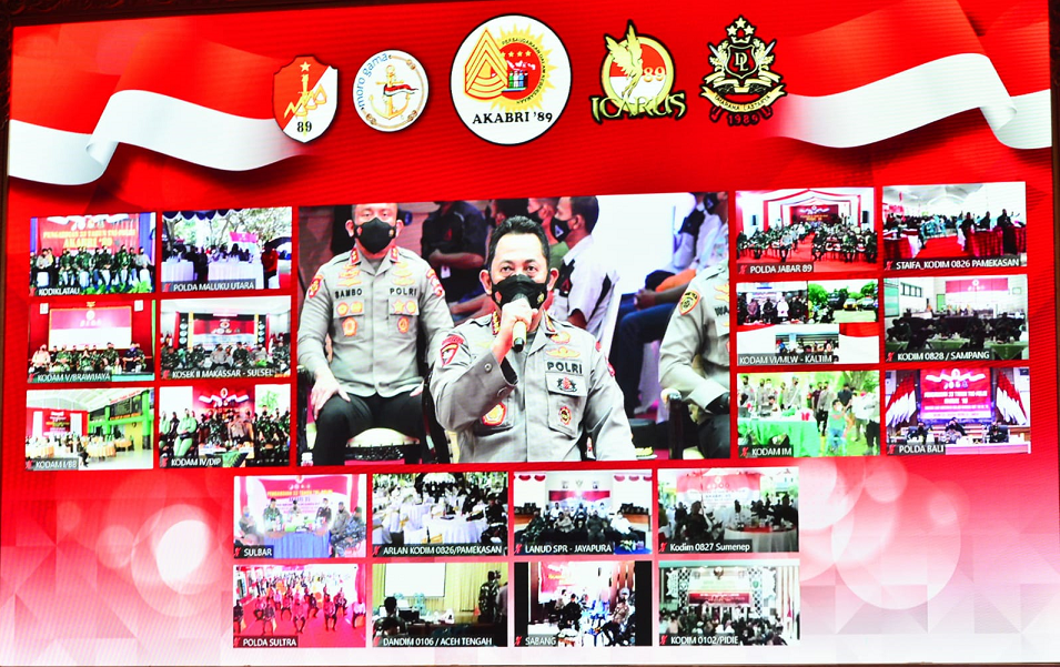 Kapolri Tekankan TNI-Polri Terus Bersinergi Wujudkan Target Vaksinasi Presiden Jokowi