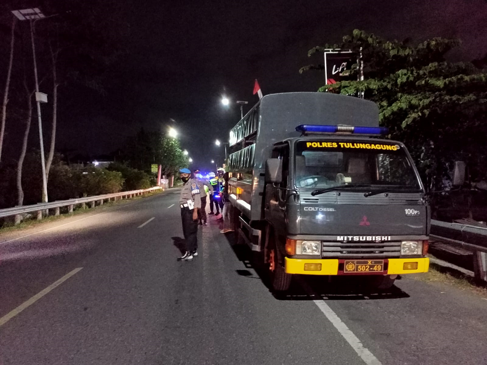 Tingkatkan Kepatuhan Prokes, Polres Tulungagung dan Satgas Covid 19 Menggelar Patroli Skala Besar