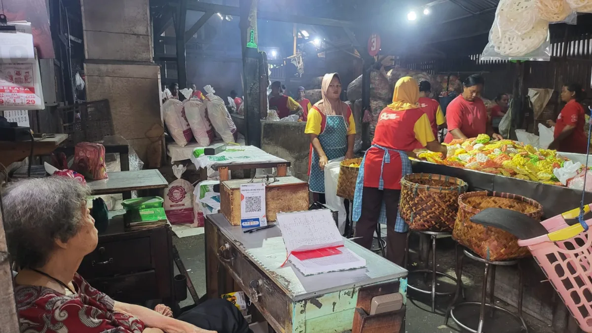 Daya Beli Lesu, Omset Kerupuk Kelenteng Bangjo Bojonegoro Menurun Drastis