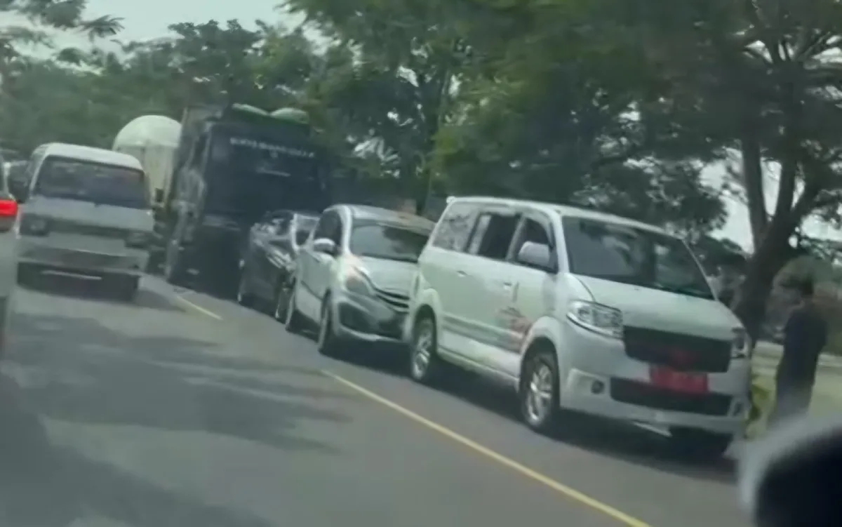Laka Beruntun 5 Kendaraan Di Bojonegoro, Mobil Siaga Desa Turut Jadi Korban
