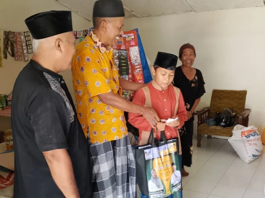 Ribuan Warga Kurang Mampu di Bojonegoro Rasakan Berkah Lebaran Bersama KSB