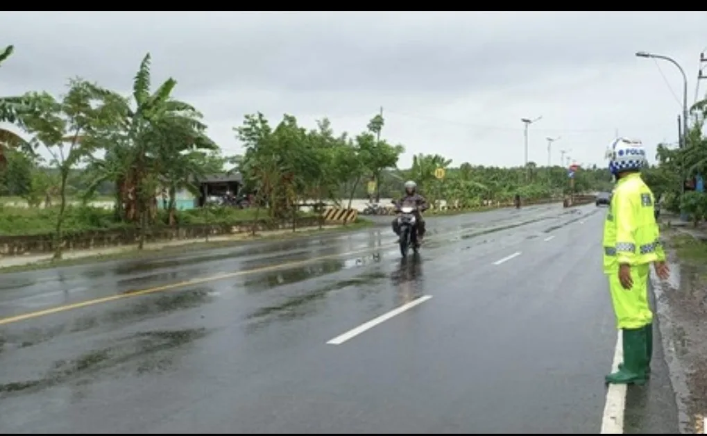 Waspada Jalur Pantura Tuban Pemudik Diminta Hati-hati di Jalur Lurus dan Jalan Bergelombang 