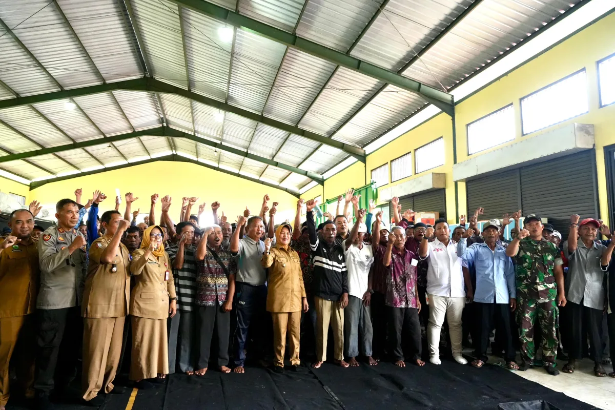 Para Pengayuh Becak Ikuti Pelatihan dan Tes Kesehatan